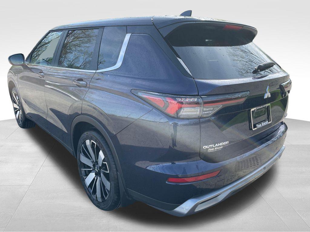 new 2026 Mitsubishi Outlander car, priced at $37,115