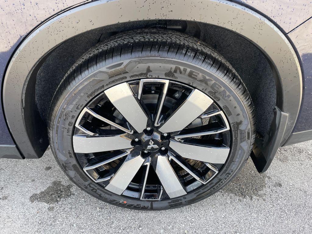 new 2026 Mitsubishi Outlander car, priced at $37,115