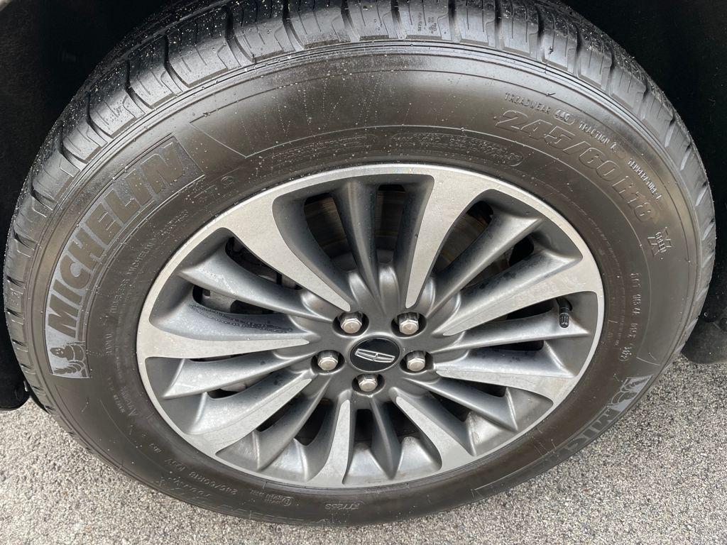 used 2022 Lincoln Nautilus car, priced at $31,613