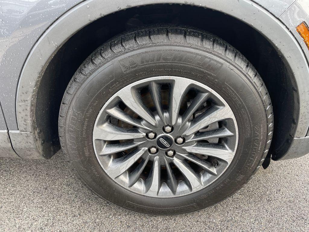 used 2022 Lincoln Nautilus car, priced at $31,613