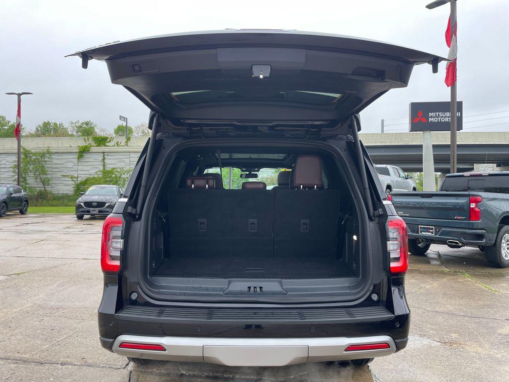 used 2024 Ford Expedition car, priced at $42,088