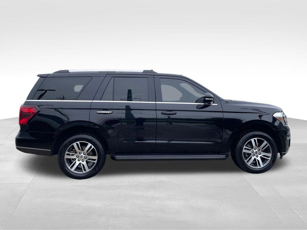 used 2024 Ford Expedition car, priced at $42,088
