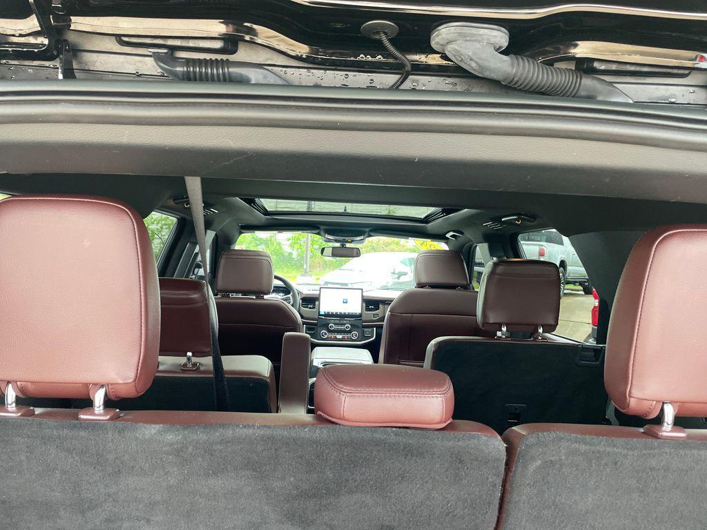 used 2024 Ford Expedition car, priced at $42,088