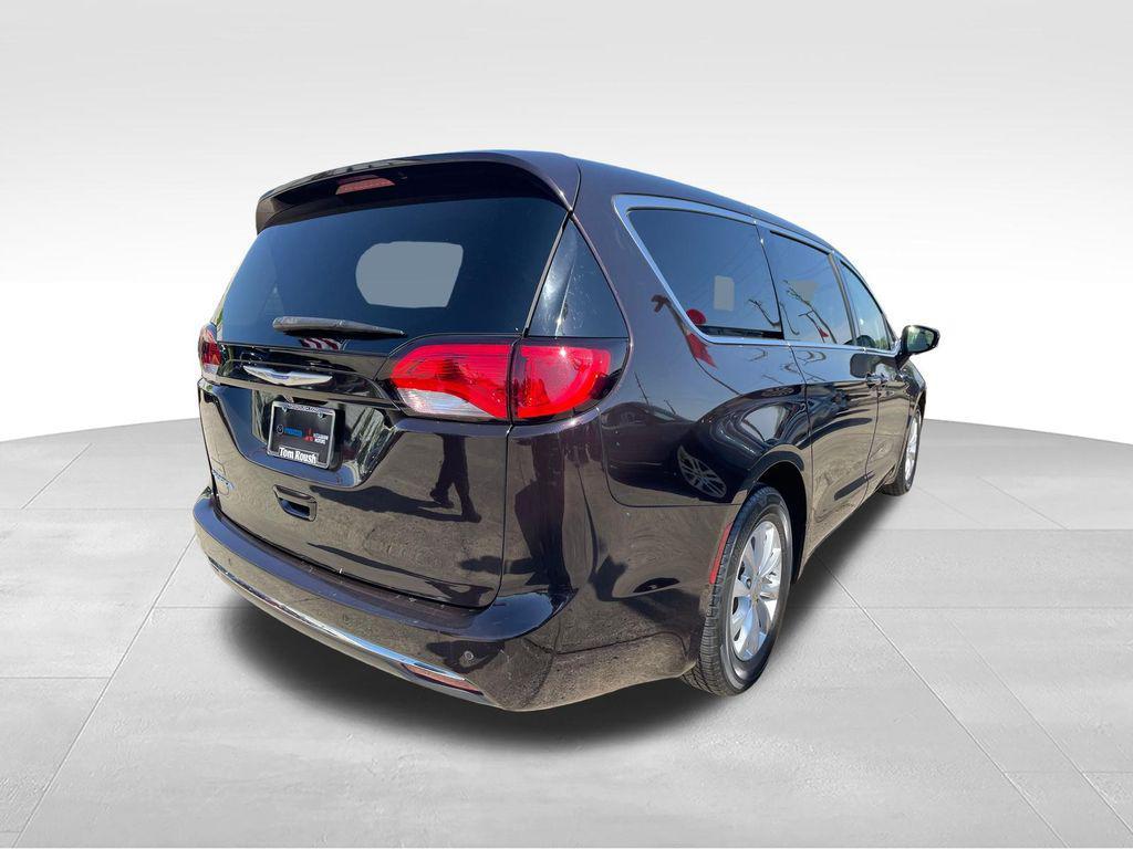 used 2018 Chrysler Pacifica car, priced at $10,801