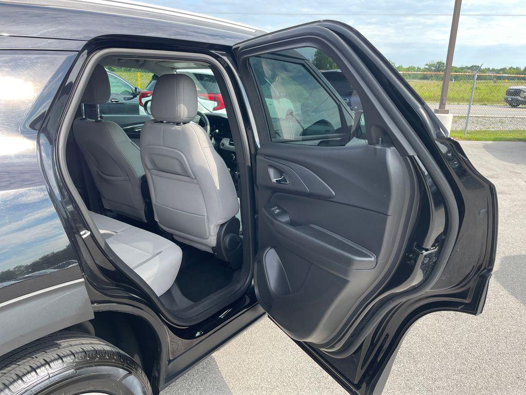 used 2025 Chevrolet TrailBlazer car, priced at $23,550