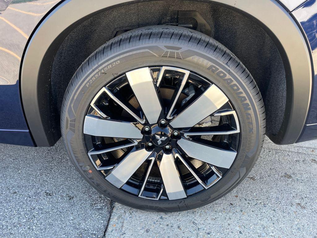 new 2026 Mitsubishi Outlander car, priced at $41,180