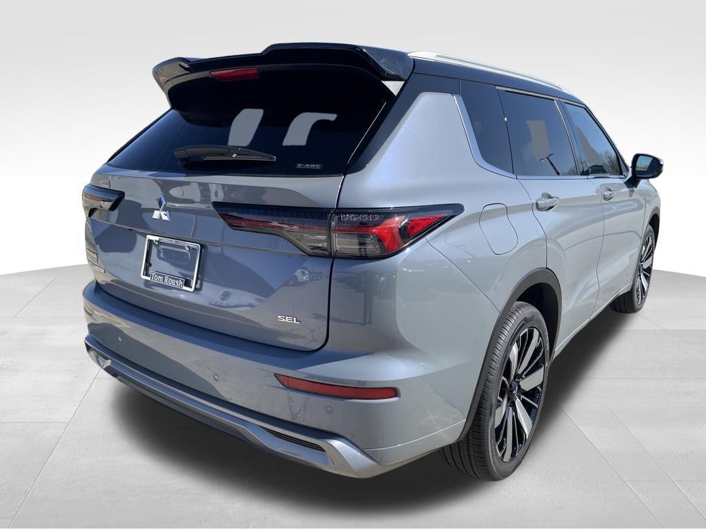 new 2026 Mitsubishi Outlander car, priced at $42,646