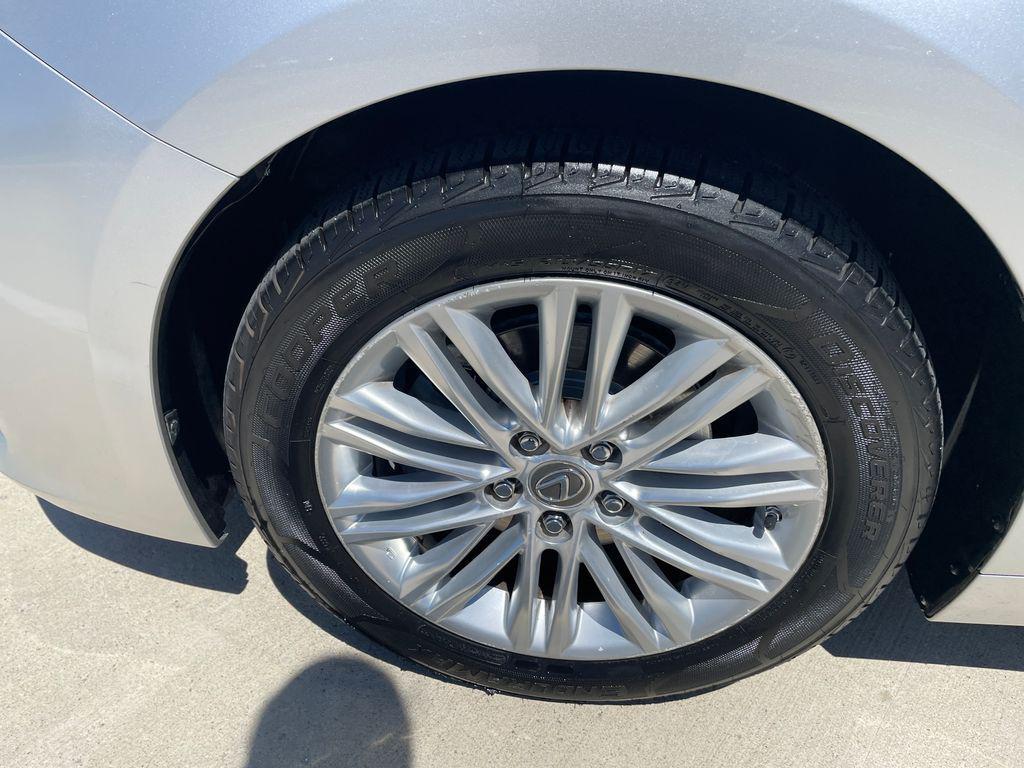 used 2015 Lexus ES 350 car, priced at $13,224
