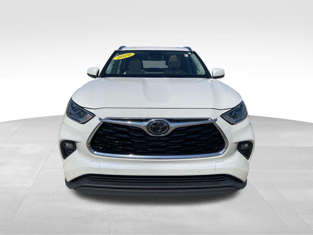 used 2020 Toyota Highlander car, priced at $25,813