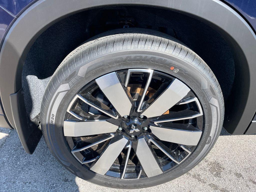 new 2026 Mitsubishi Outlander car, priced at $38,115