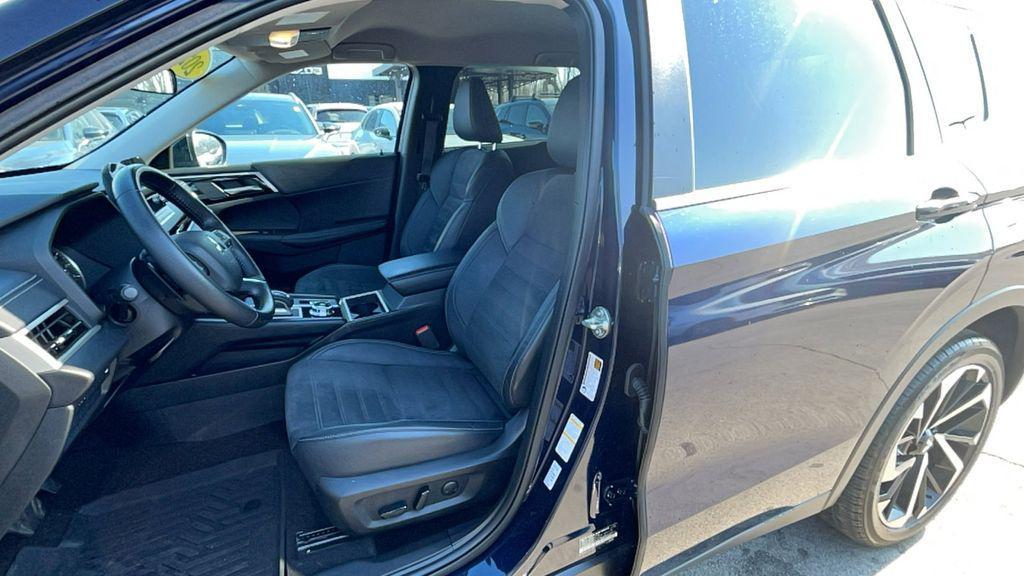 used 2022 Mitsubishi Outlander car, priced at $24,961