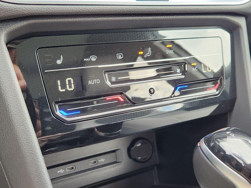 new 2026 Volkswagen Taos car