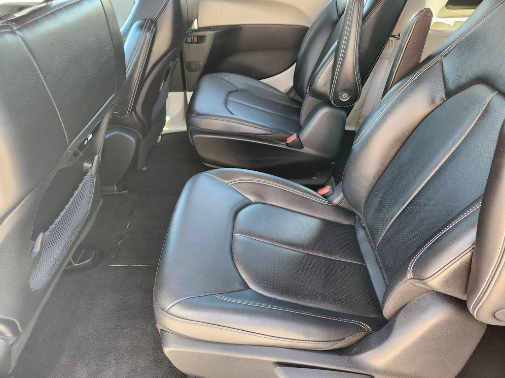 used 2024 Chrysler Pacifica Hybrid car, priced at $25,987