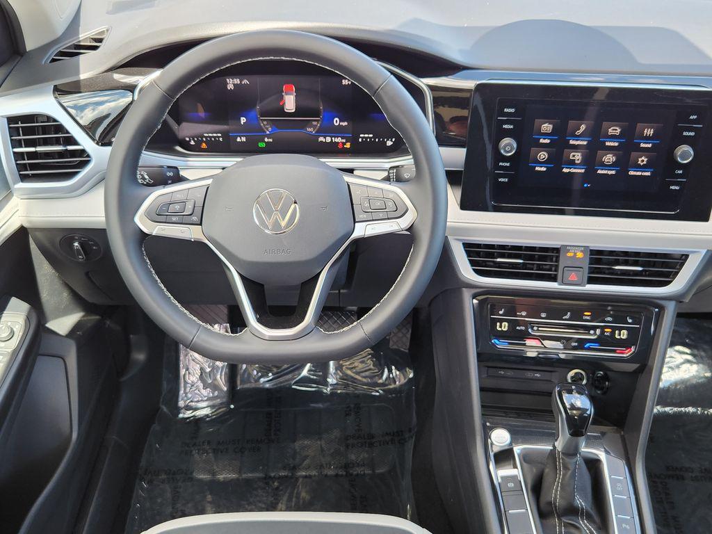 new 2026 Volkswagen Taos car