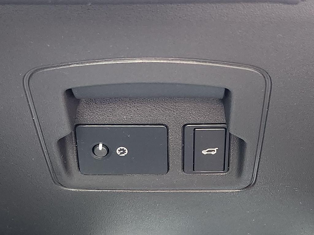 used 2025 Land Rover Range Rover Velar car, priced at $40,536