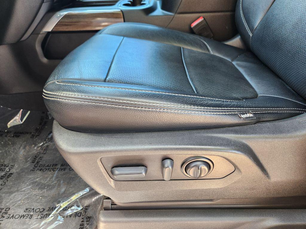 used 2021 Chevrolet Silverado 1500 car, priced at $40,142