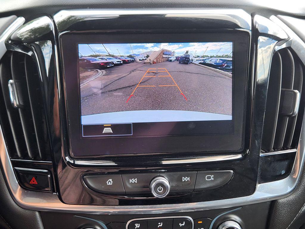 used 2023 Chevrolet Traverse car, priced at $29,299