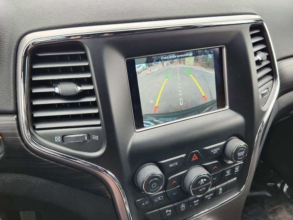 used 2021 Jeep Grand Cherokee car, priced at $22,549