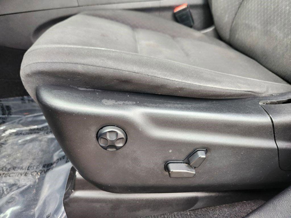 used 2021 Jeep Grand Cherokee car, priced at $22,549