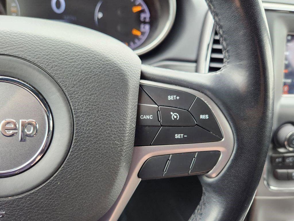 used 2021 Jeep Grand Cherokee car, priced at $22,549