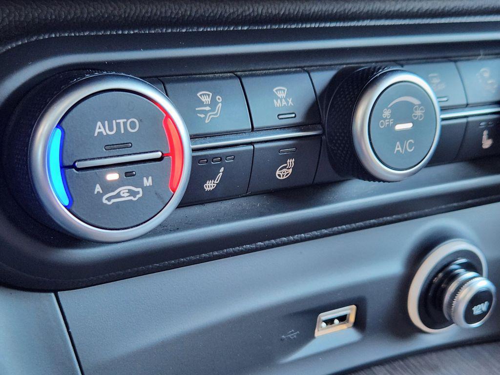 used 2022 Alfa Romeo Stelvio car, priced at $23,299