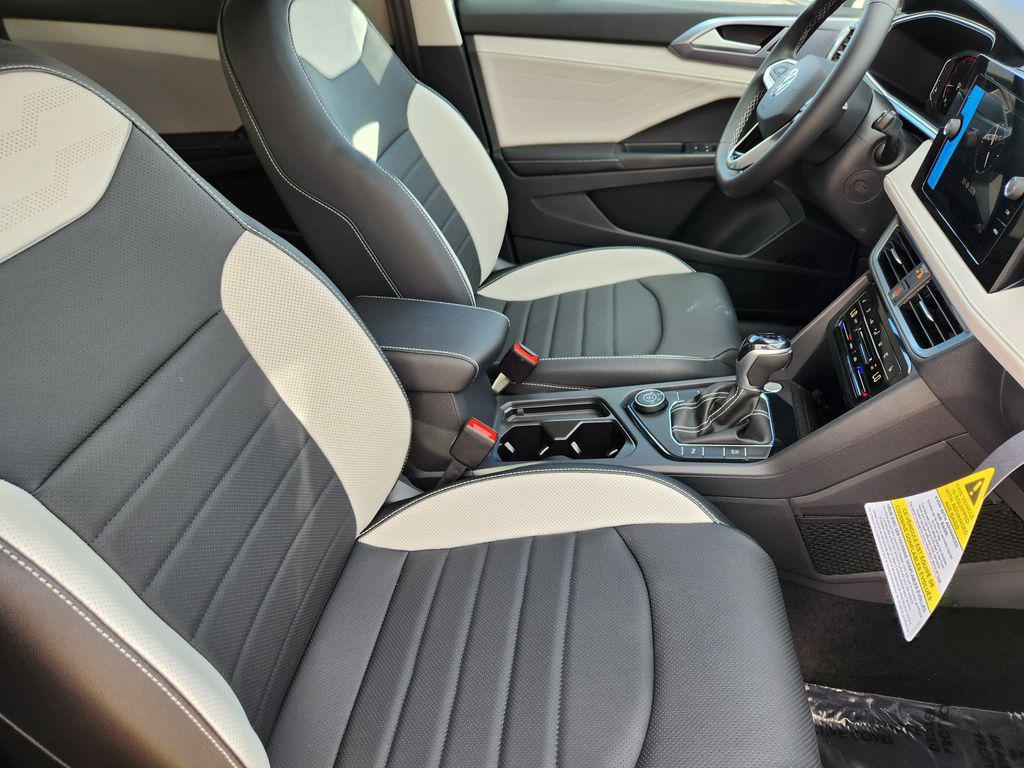 new 2026 Volkswagen Taos car