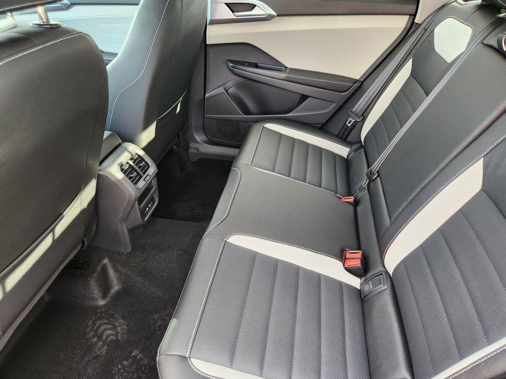 new 2026 Volkswagen Taos car