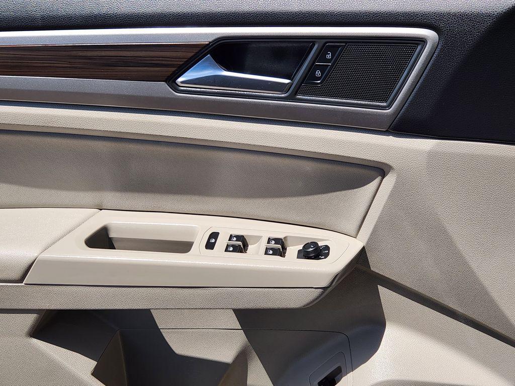 used 2021 Volkswagen Atlas car, priced at $19,591