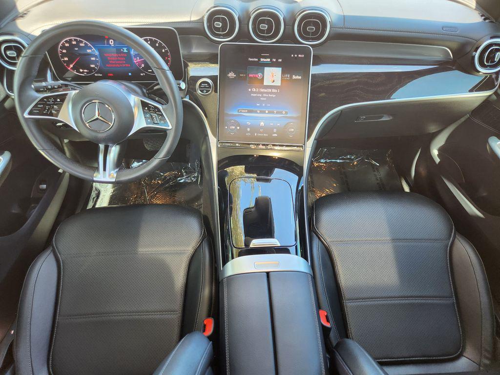 Mercedes-Benz GLC view 16