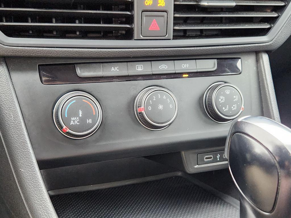 used 2021 Volkswagen Jetta car, priced at $16,861