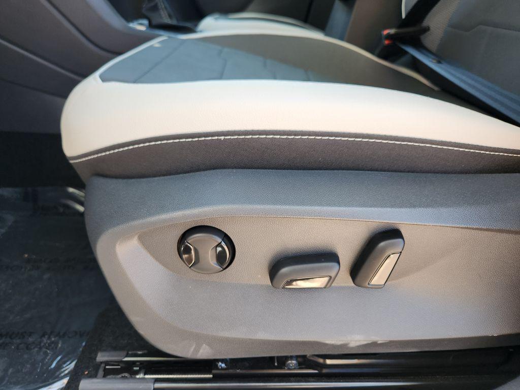 new 2026 Volkswagen Taos car