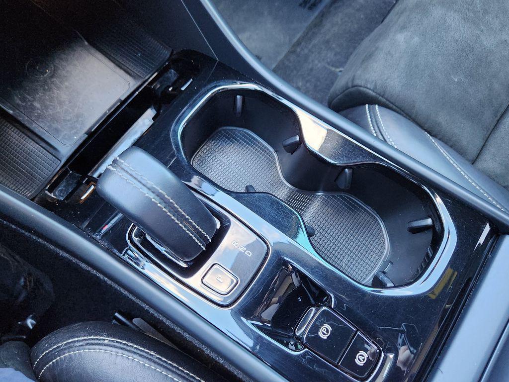 used 2022 Volvo XC40 car, priced at $26,797