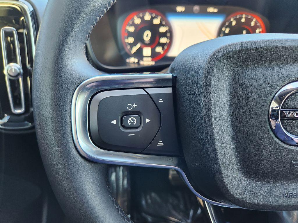 used 2022 Volvo XC40 car, priced at $26,797