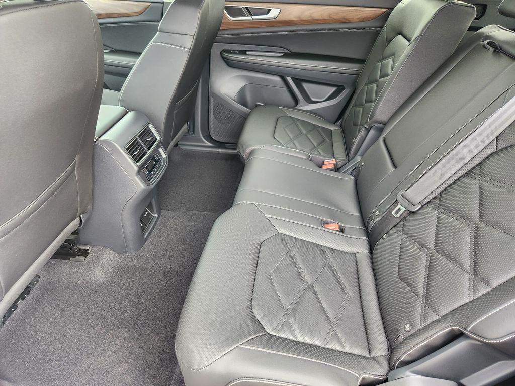 new 2026 Volkswagen Atlas car