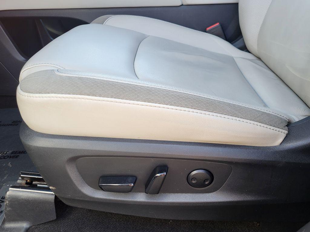 used 2023 Nissan Pathfinder car, priced at $30,662