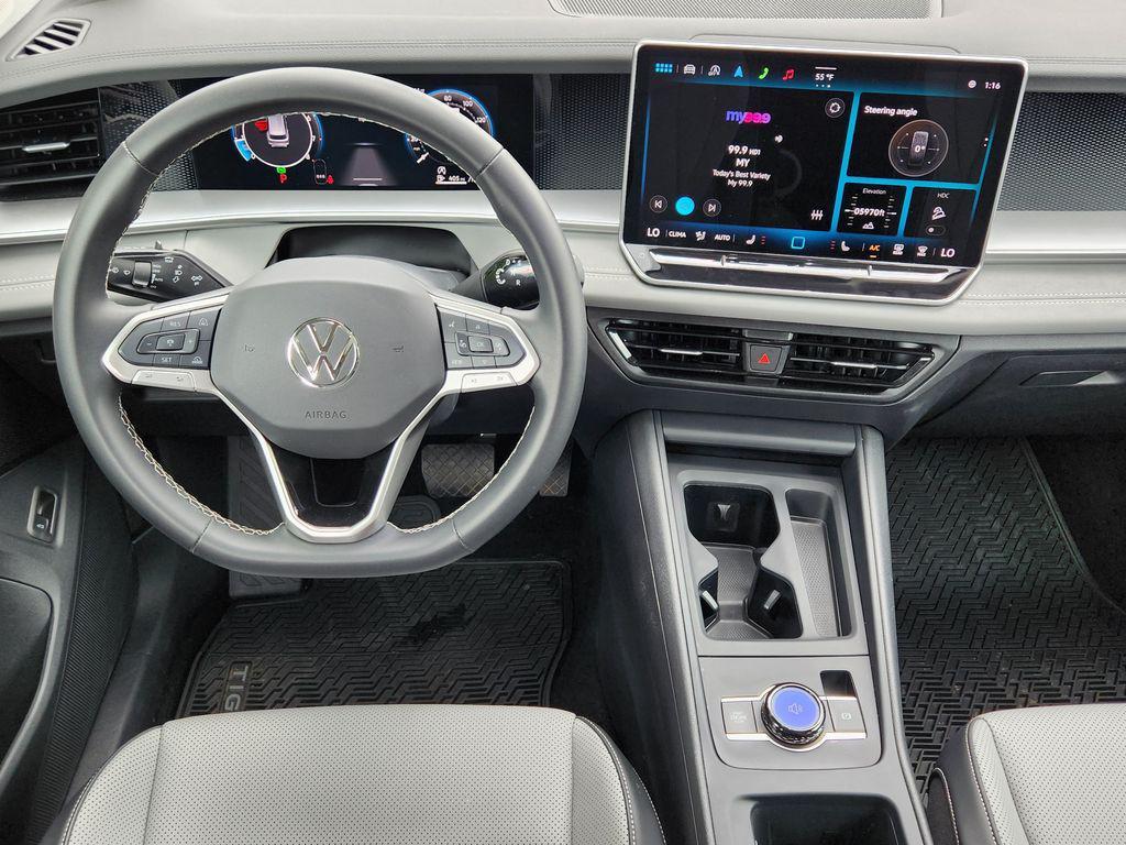 new 2025 Volkswagen Tiguan car