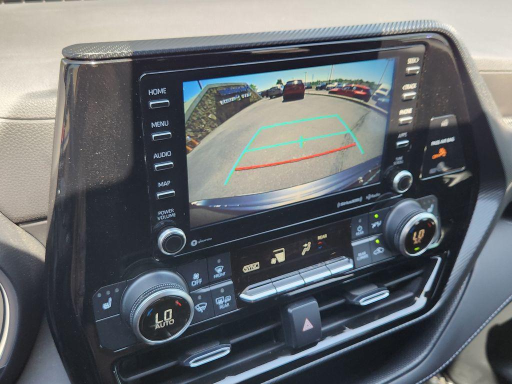 used 2021 Toyota Highlander car, priced at $33,907