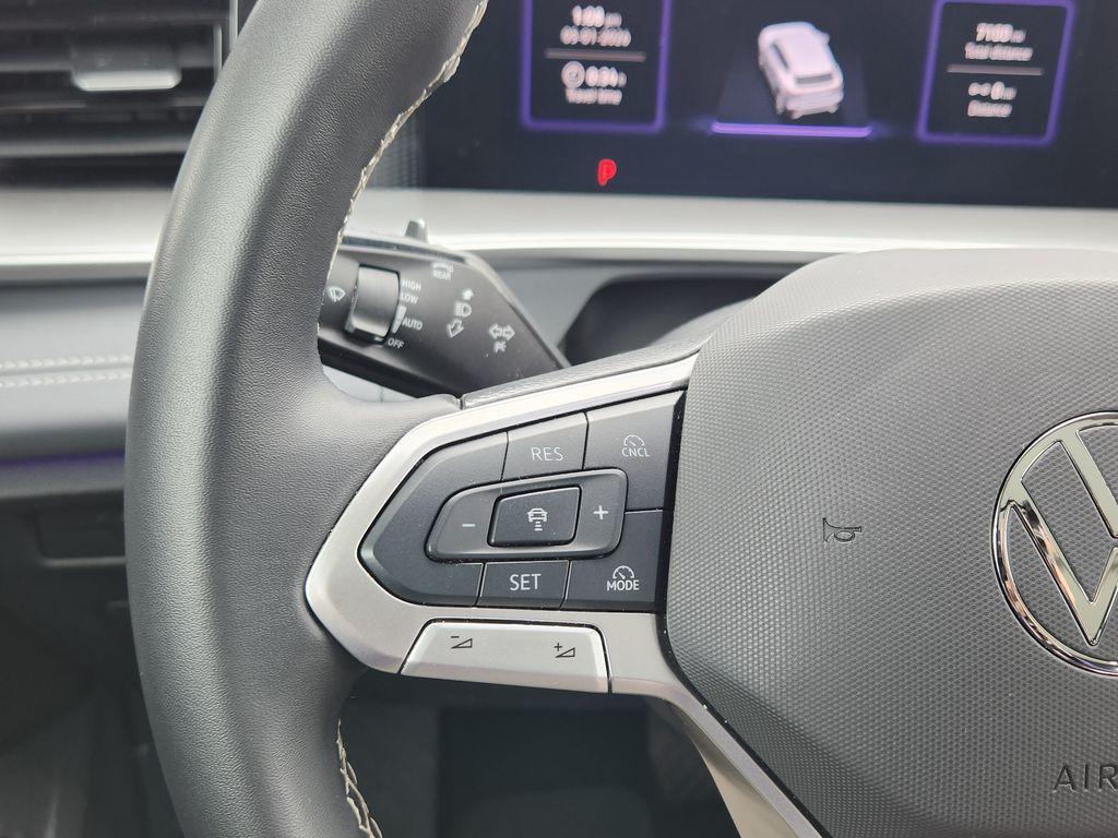 new 2025 Volkswagen Tiguan car