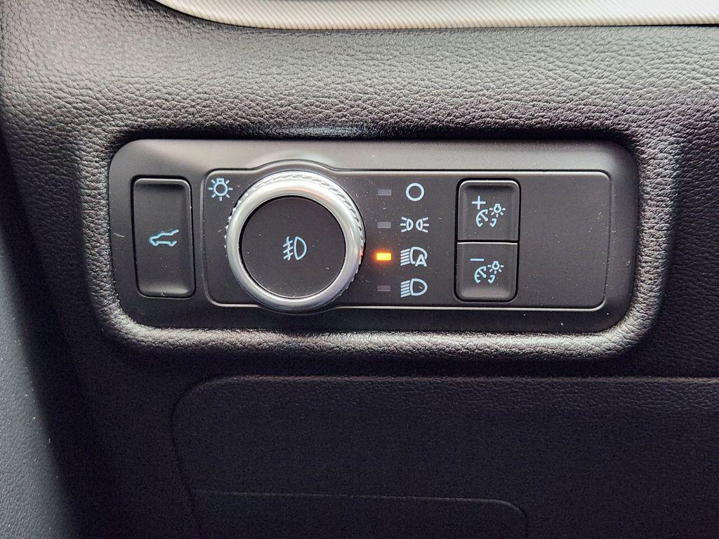 used 2022 Ford Explorer car, priced at $25,797