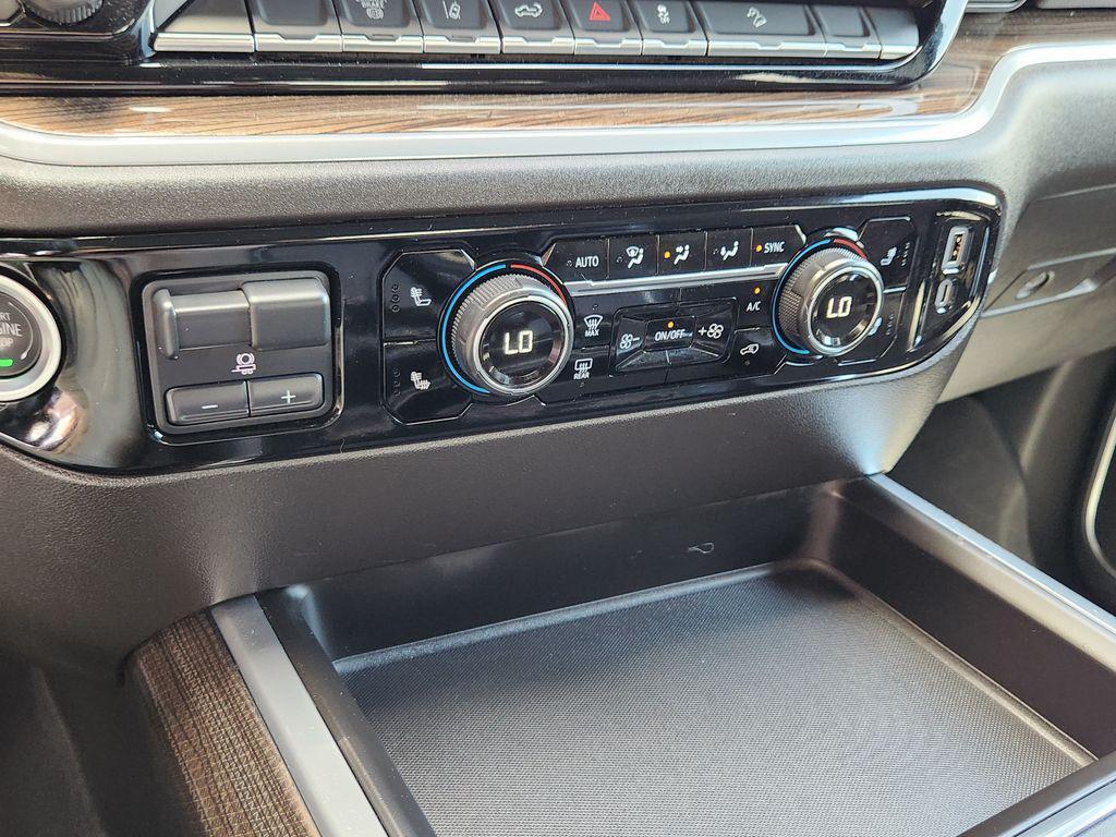 used 2025 Chevrolet Silverado 2500 car, priced at $59,679