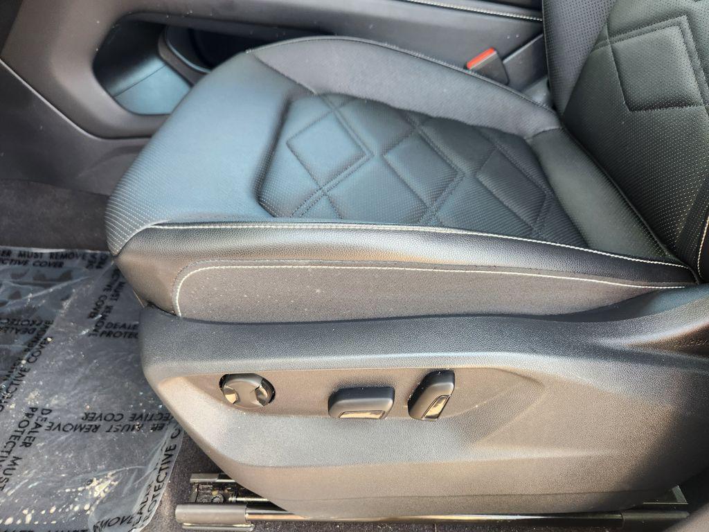used 2025 Volkswagen Atlas car, priced at $31,272