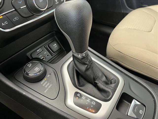 used 2016 Jeep Cherokee car, priced at $14,796