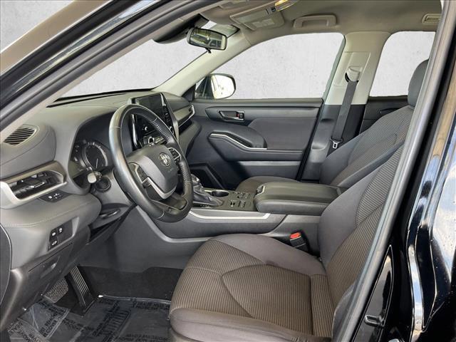 used 2024 Toyota Highlander car, priced at $30,595
