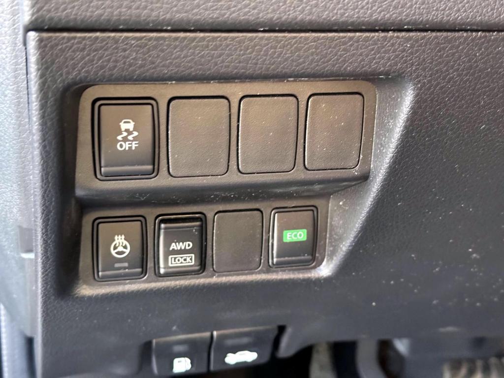 used 2018 Nissan Rogue Sport car, priced at $17,166