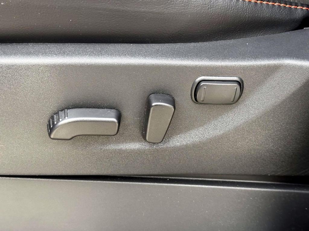 used 2025 Nissan Frontier car