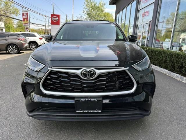 used 2023 Toyota Highlander car, priced at $35,895