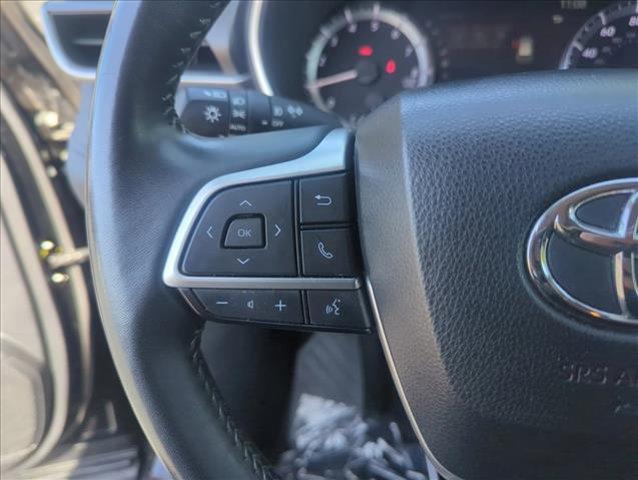 used 2024 Toyota Highlander car, priced at $35,888