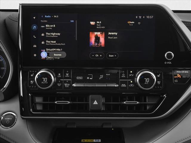 new 2026 Toyota Highlander Hybrid car, priced at $57,589