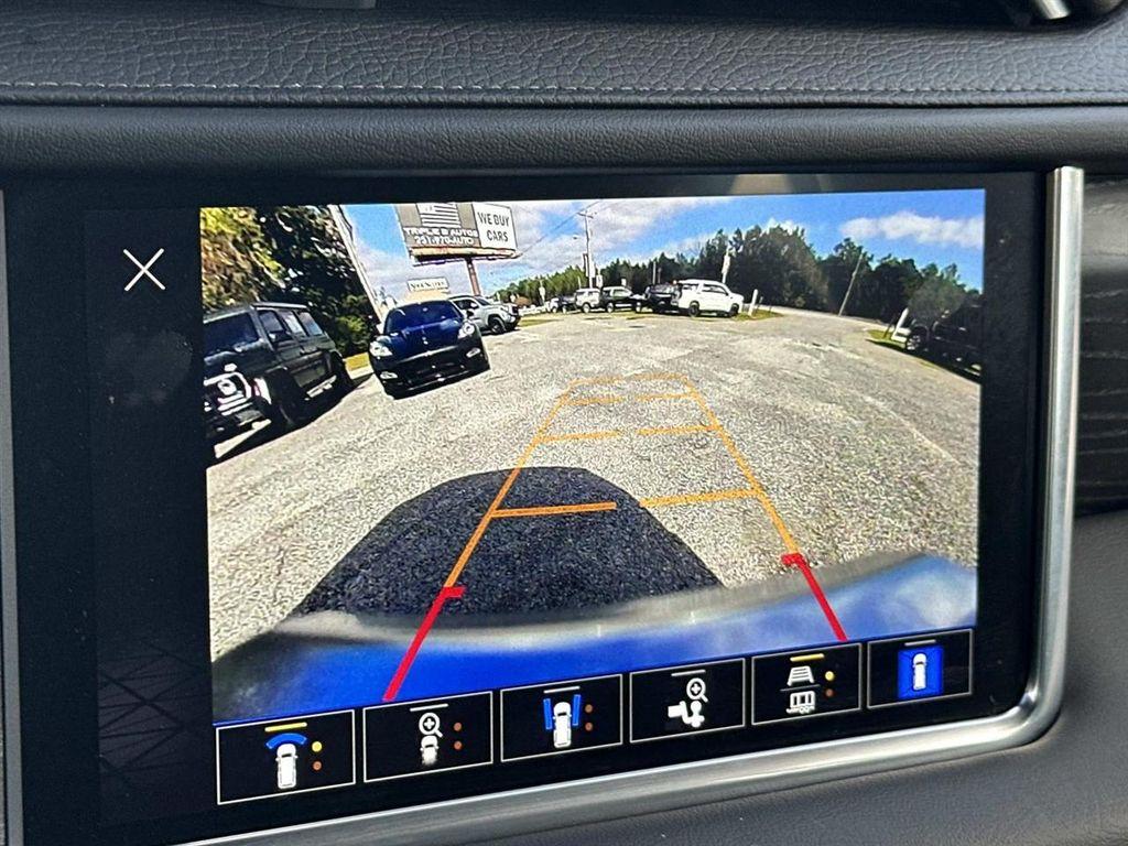 used 2022 GMC Yukon car, priced at $52,888