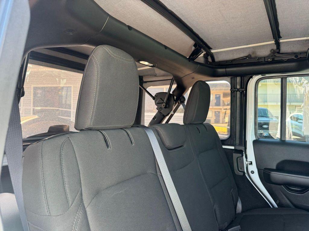 used 2022 Jeep Wrangler Unlimited car, priced at $31,299